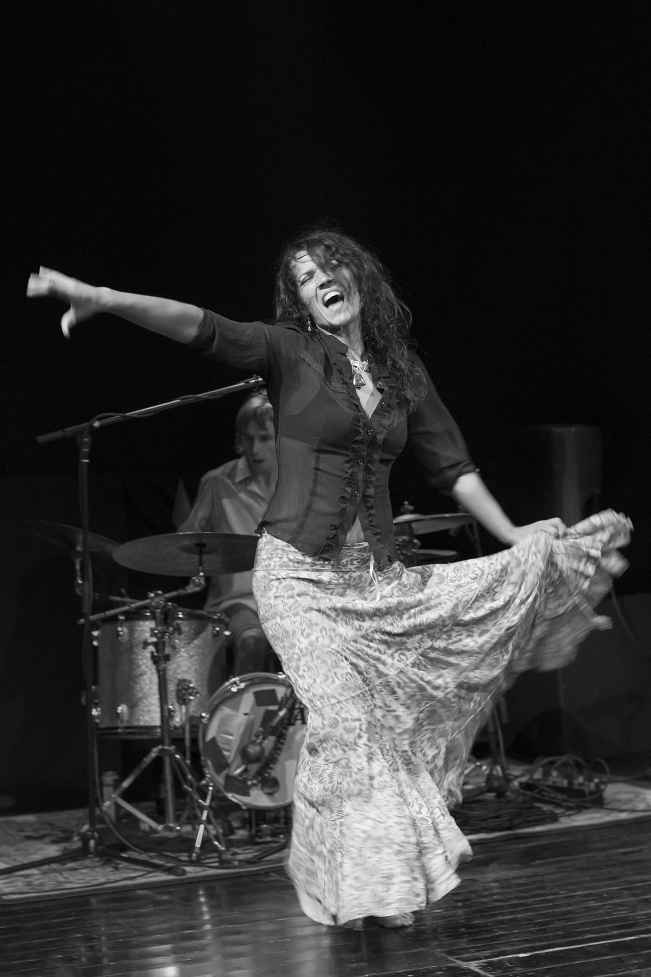 Dovoli si biti čudna