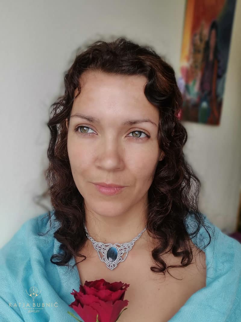 Unikatna makrame ogrlica z MODRIM LABRADORITOM - »Prodorna in modra« - slika 2