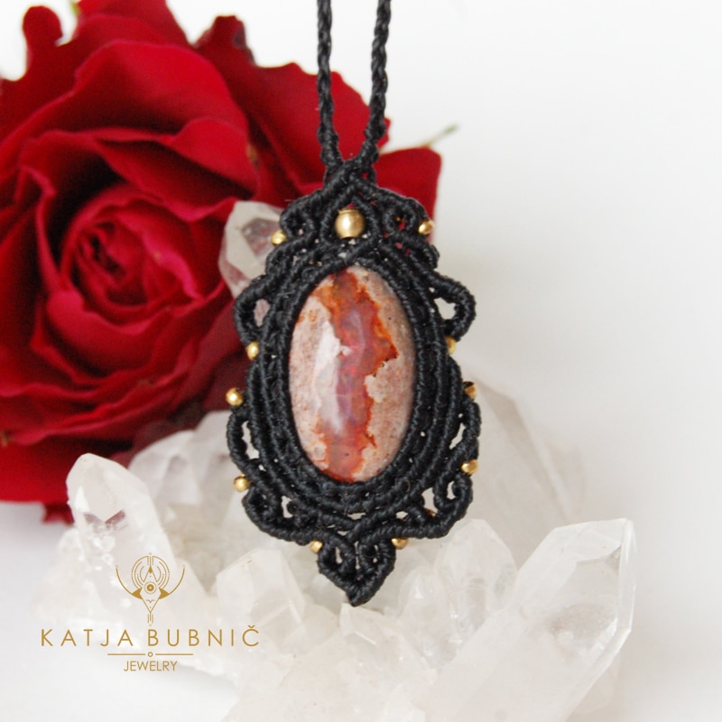 Unikatna makrame ogrlica  z OGNJENIM OPALOM: »Ognjena reka strasti prižiga žensko v meni« - slika 6